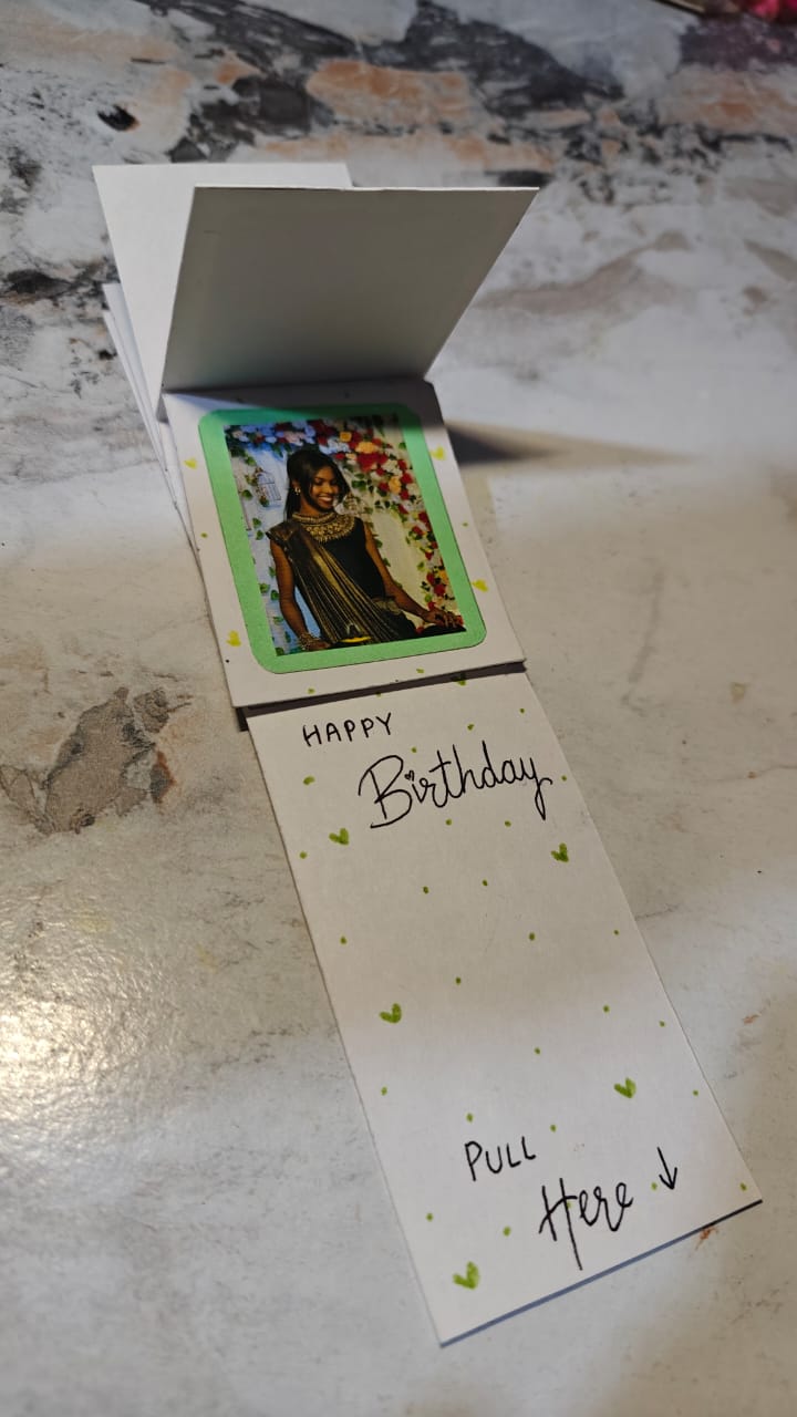 Pull Down Photo Album Card